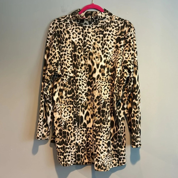 Chico’s Size 2 Women’s Size Large Blouse Shirt Top Long Sleeve Cheetah Print - Picture 4 of 5